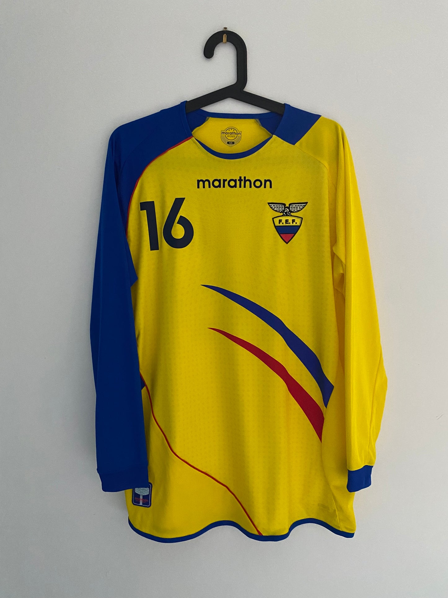 Ecuador 2006/08 Home Shirt LS (M) - A VALENCIA 16