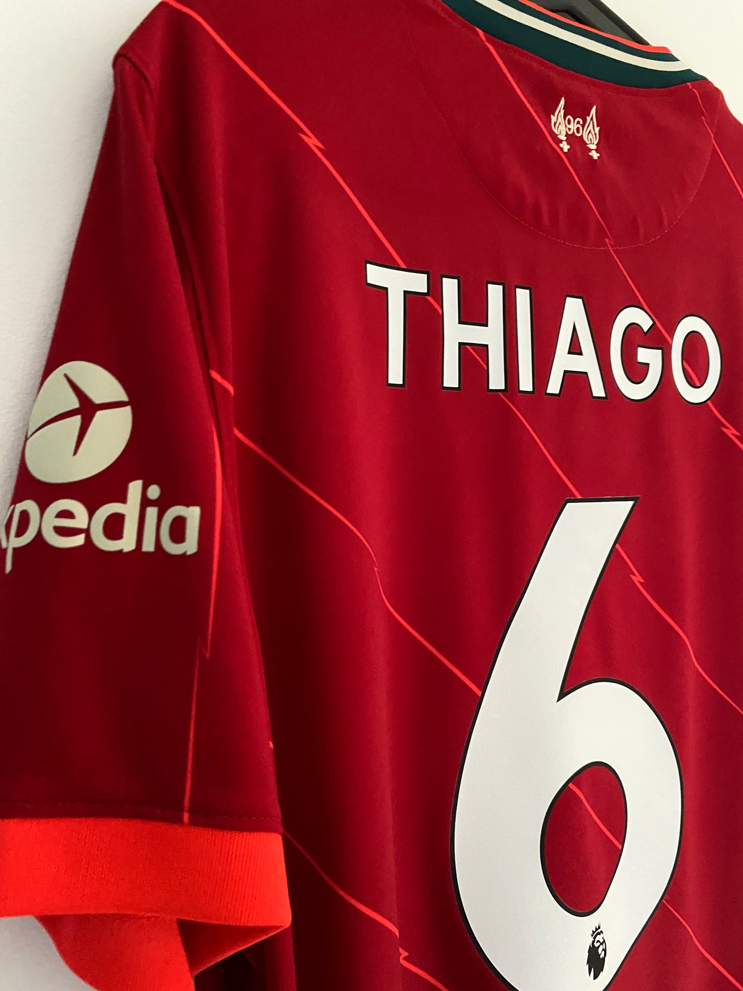 Liverpool 2021/22 Home Shirt (L) - THIAGO 6