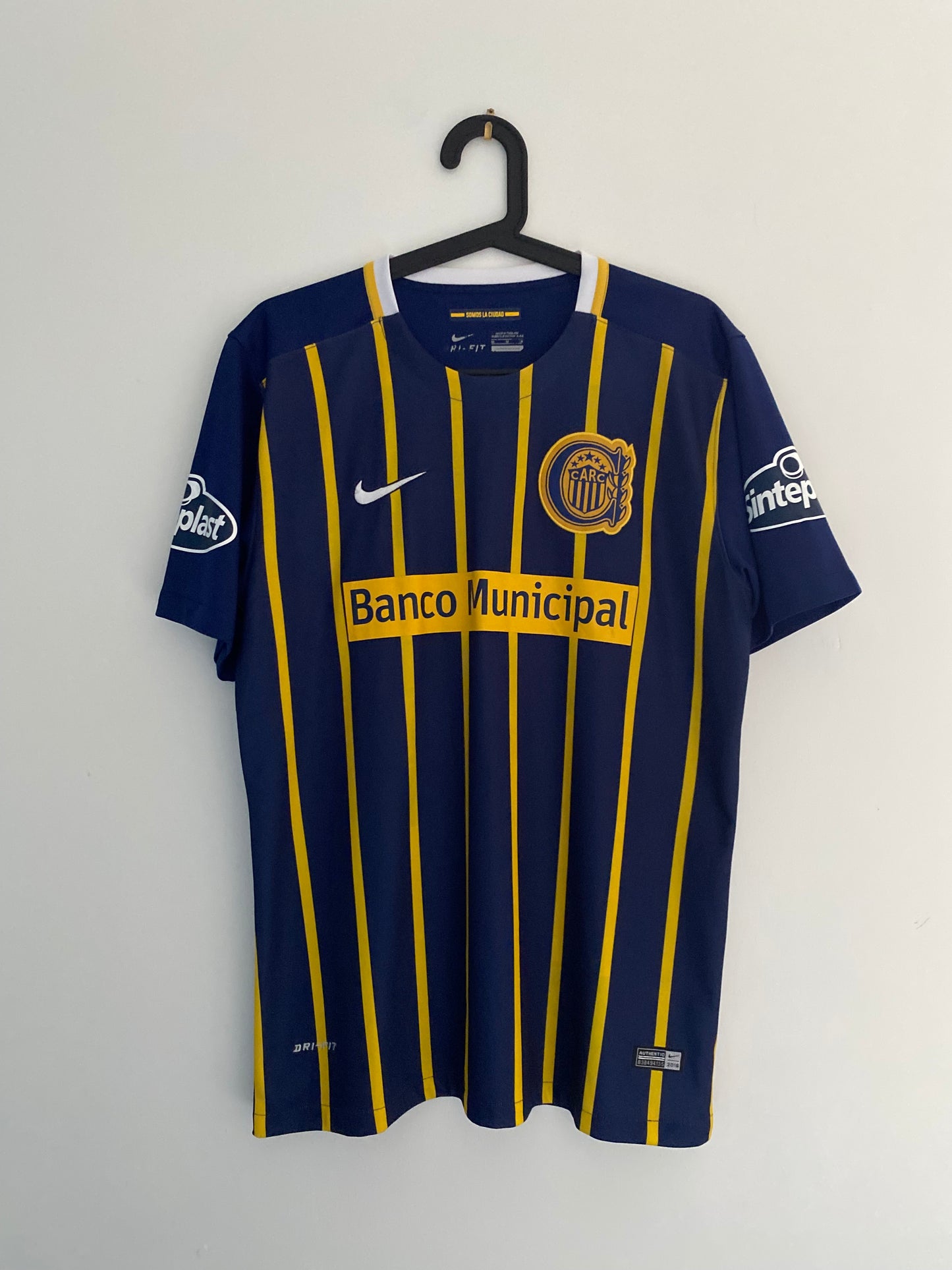 Rosario Central 2016/17 Home Shirt (M) - FRANCO CERVI 10