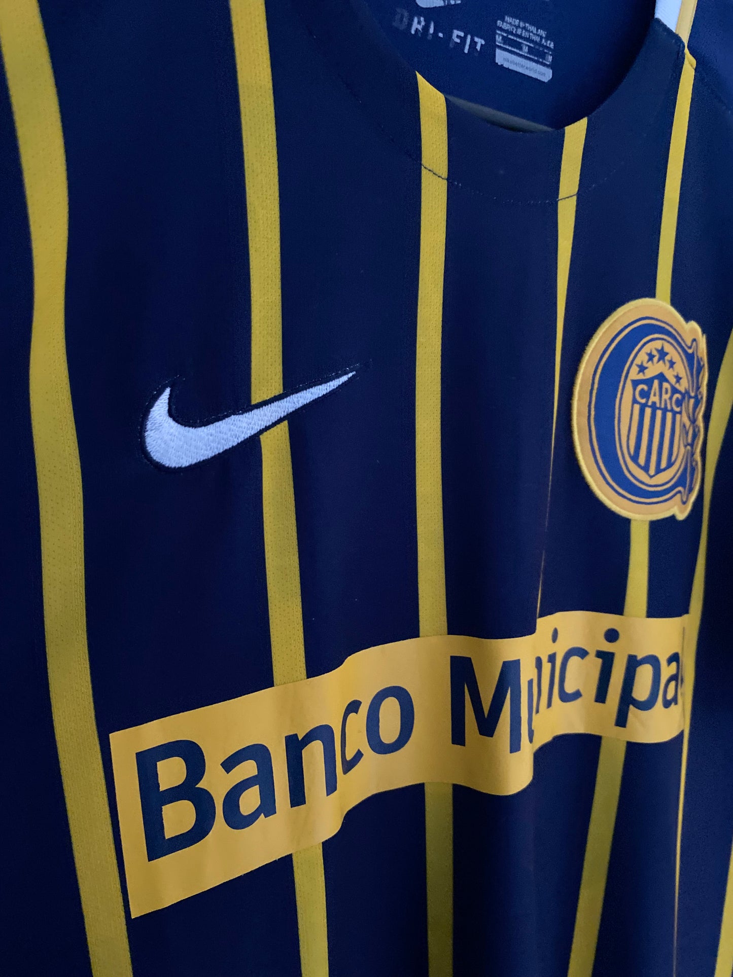 Rosario Central 2016/17 Home Shirt (M) - FRANCO CERVI 10